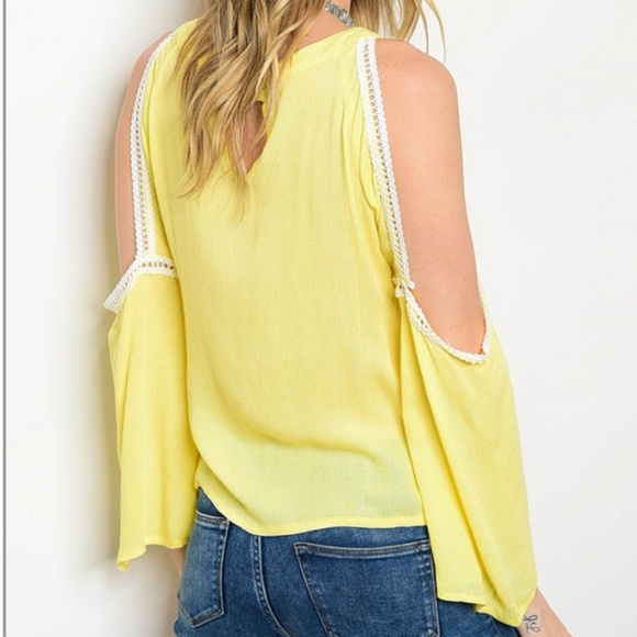 NWT Cold Shoulder Sunshine Yellow Crochet Top - Picture 2 of 2